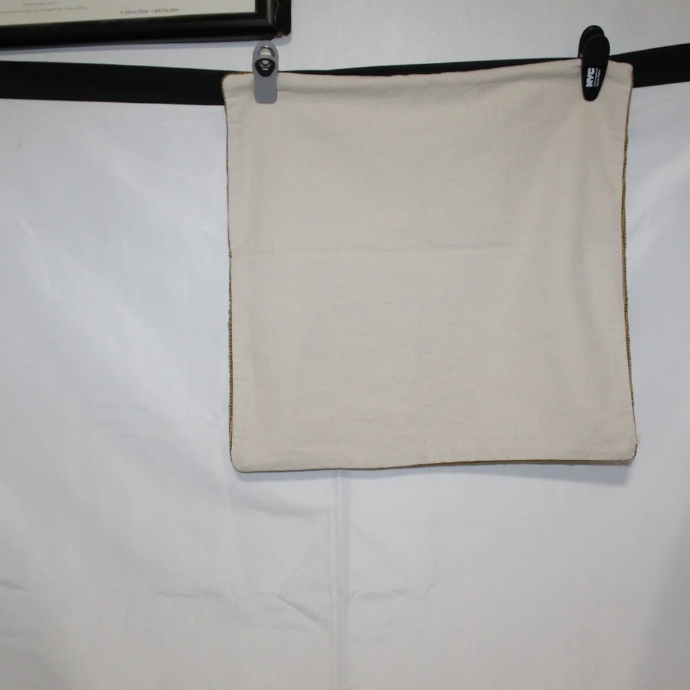 West Elm Texture Pillow Cover. Knit Design. Sz. 20
